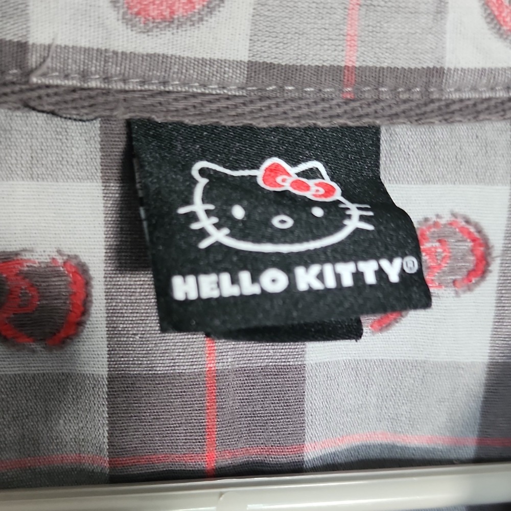 Hello Kitty Gray Sanrio Plaid Button-Up Shirt Women Plus 2X 100% Cotton - Picture 2 of 6